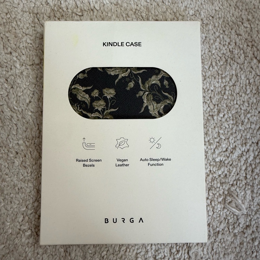 Burga Black and Gold Kindle Case